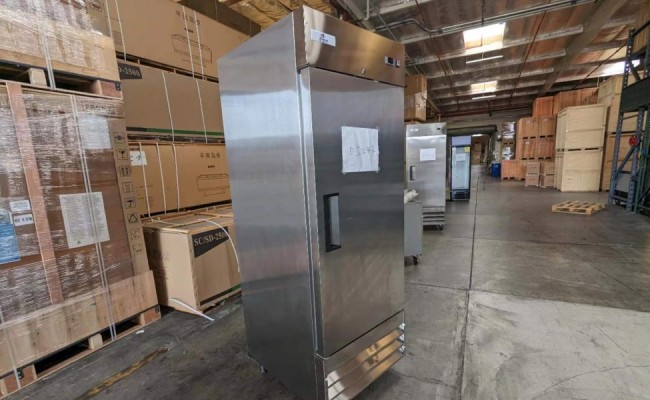 Clearance NSF restaurant One Door Refrigerator 05242